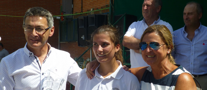 Marta Castillo triunfa en la bolera de Matamorosa