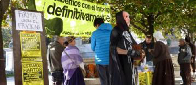 Ms de 10.000 firmas contra el fracking en Cantabria