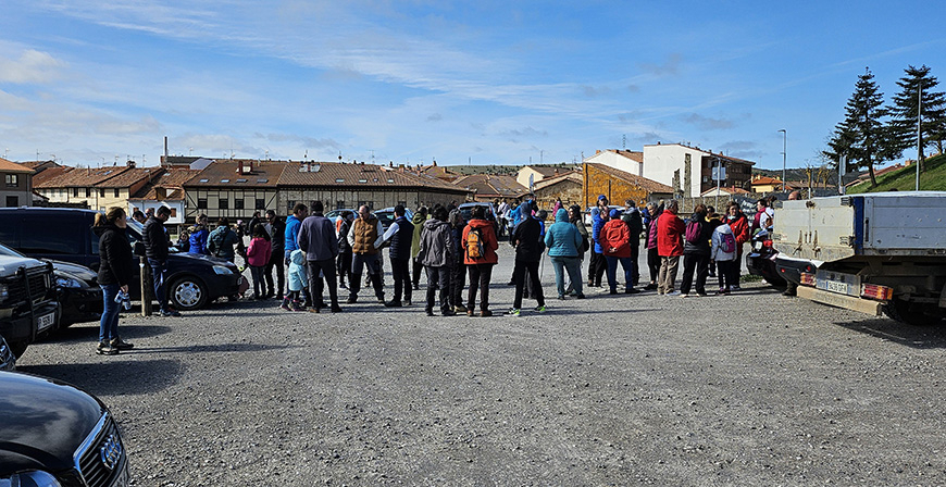 Ms de 150 voluntarios participan en el Da del rbol en Aguilar de Campoo