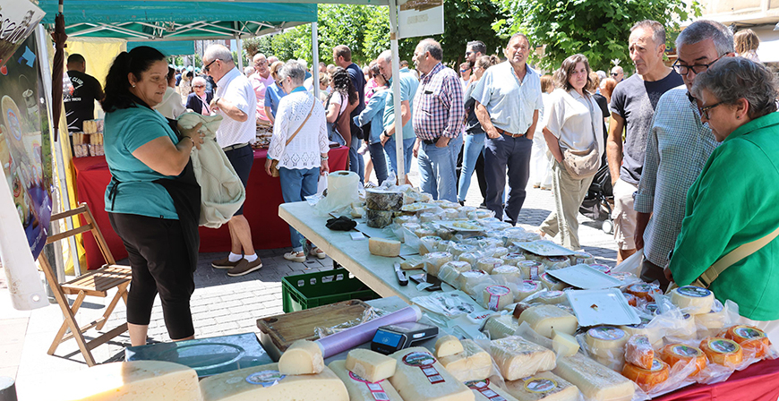 M�s de 40 municipios y 35 empresas y agrupaciones se benefician de las ayudas del Gobierno para promocionar en las ferias los productos alimentarios de Cantabria