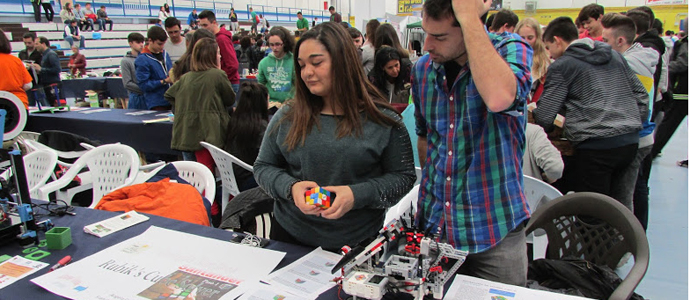 Ms de 600 alumnos de 23 centros educativos participarn en la sexta edicin de 'CantabRobots'