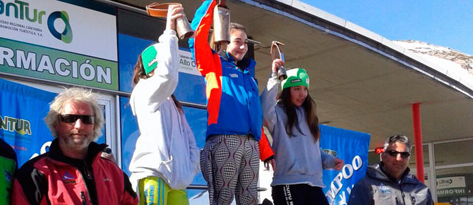 Ms de un centenar de esquiadores en el Trofeo Chavaluco de Alto Campoo 