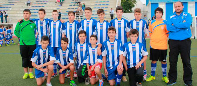 Ms derrotas que victorias para el ftbol base del CD Naval