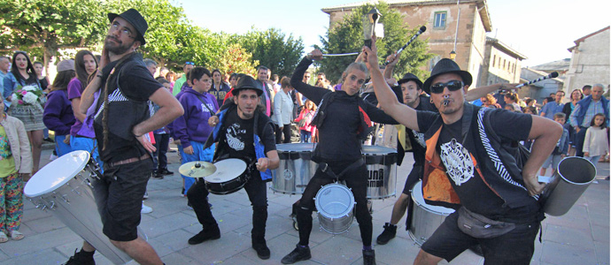 Mataporquera se vuelca con la fiesta