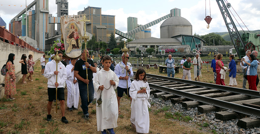 Mataporquera honra a la Virgen del Carmen