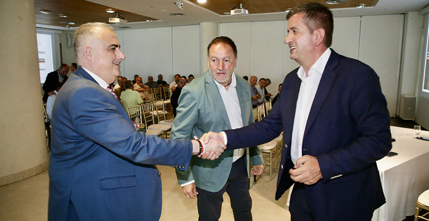 Media destaca que la obra p�blica est� 