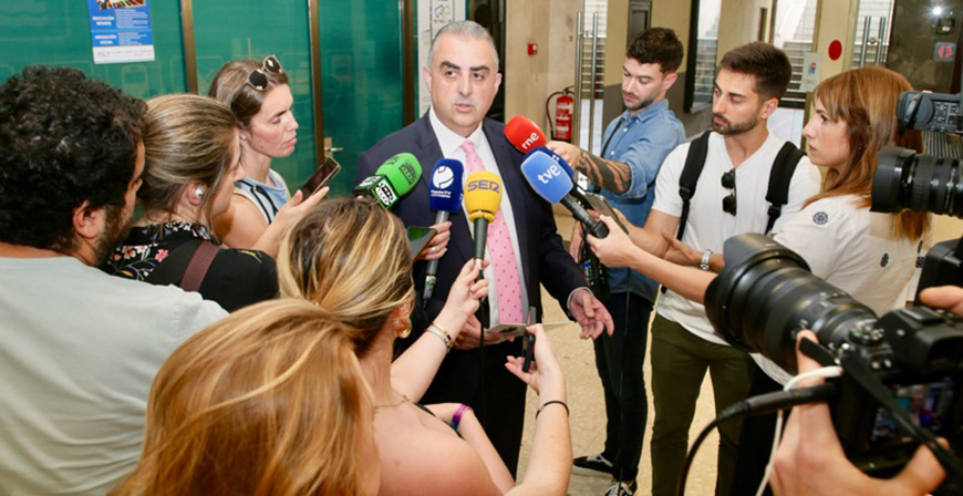 Media reclama a Transportes 