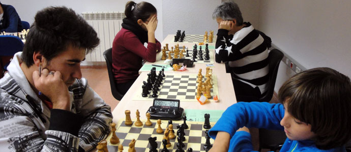 El Memorial Pablo Fernndez Vielba de ajedrez se pone interesante