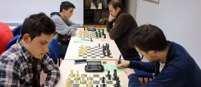 El Memorial Pablo Fernndez Vielba de ajedrez se pone interesante