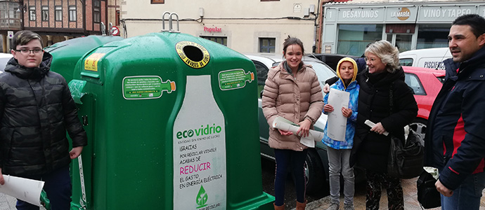 Mensajes en los contenedores para concienciar sobre la importancia del reciclaje