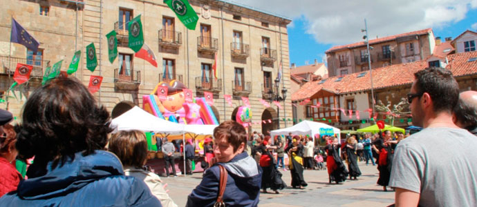 El Mercado Vintage ofrecer este sbado su cara ms solidaria