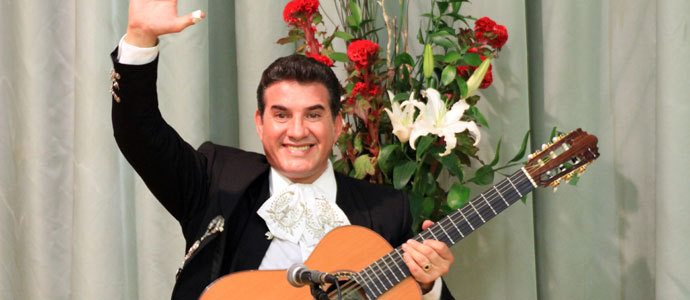 El mexicano Pancho Torres llen la Casa de Cultura 