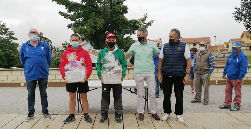 Tern y Prieto ganan el VIII Torneo de Petanca de Nestares