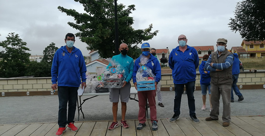 Tern y Prieto ganan el VIII Torneo de Petanca de Nestares
