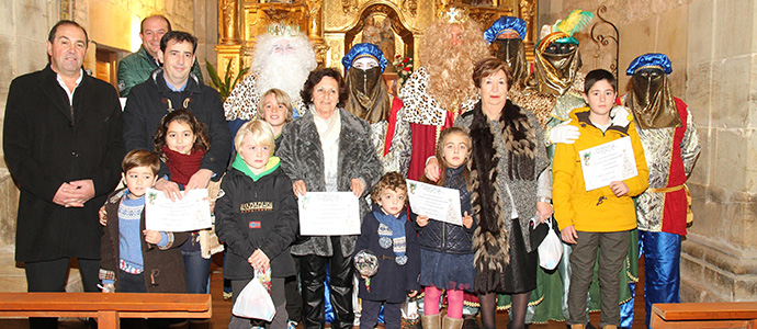 Miguel ngel Gmez gana el concurso de decoracin navidea de Requejo