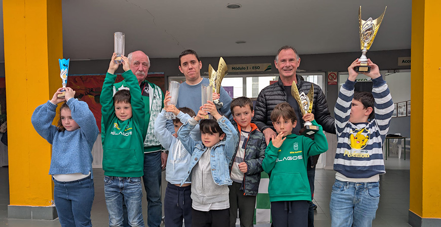 Miguel Martnez, Sheila Martina Palie, Yasmina Carolina y Julio Montesern triunfan en el VIII Torneo de Ajedrez Escolar de Reinosa