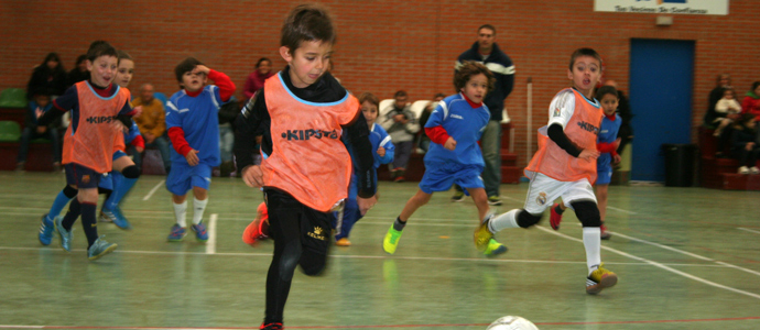 Los minis de Enmedio arrasaron al equipo de Aguilar
