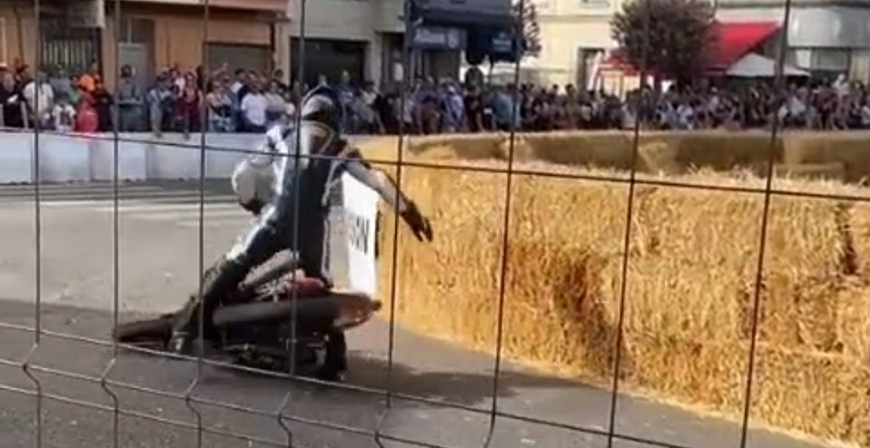 El Motos Competici�n Cl�sicas Reinosa disput� la hist�rica carrera de La Ba�eza