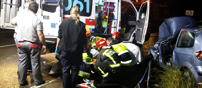 Una mujer resulta herida al salirse de la va el coche que conduca
