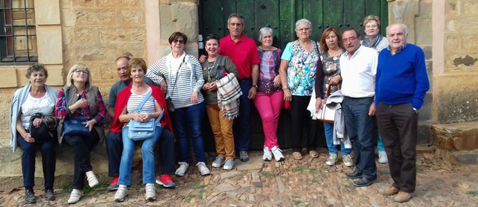 Las mujeres de Villaescusa viajaron a tierras leonesas