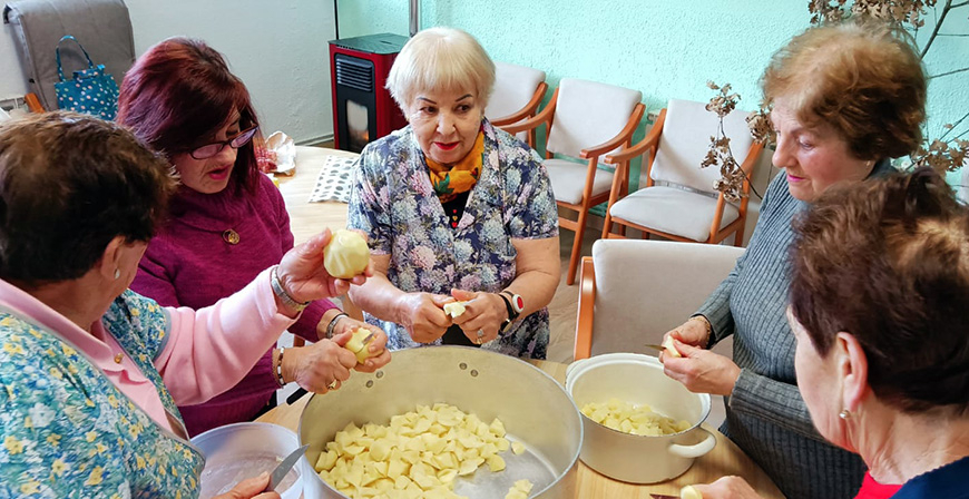 Las mujeres de Yuso comparten experiencias por el 8M