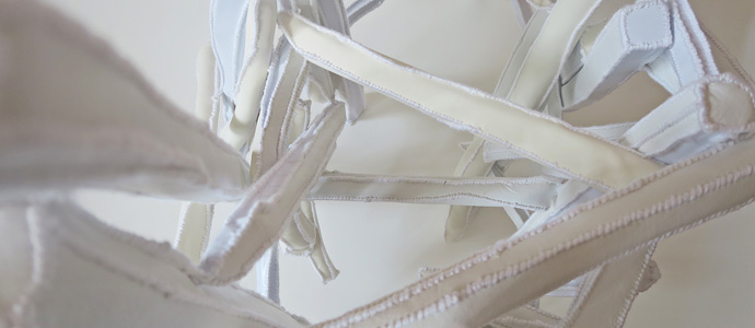 Nacho Zubelzu presenta 'White lands' en la feria de arte emergente de Madrid
