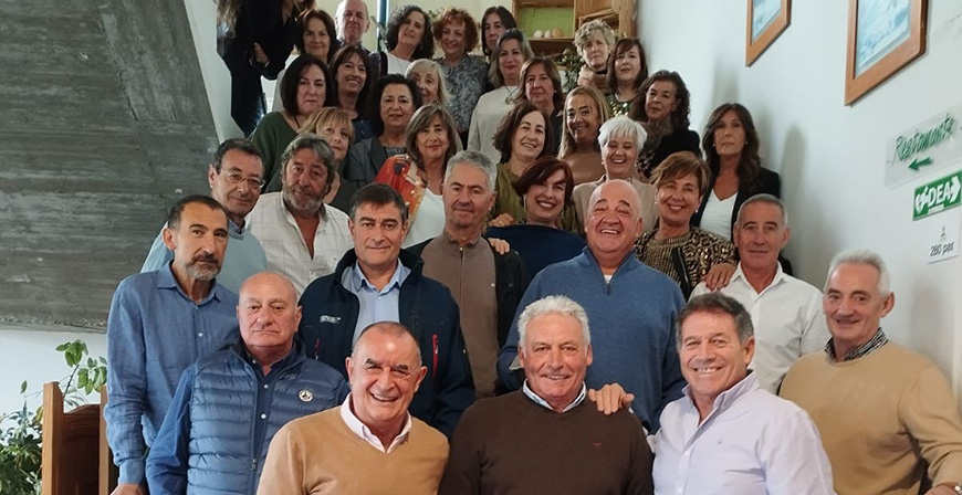 Los nacidos en el 60 celebraron una comida de hermandad