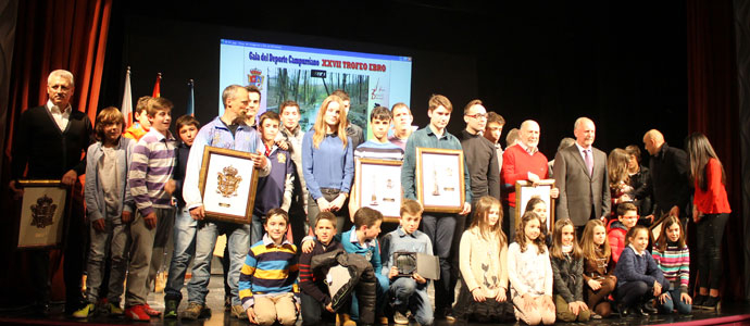 El nadador Daniel Romero gana el Trofeo Ebro