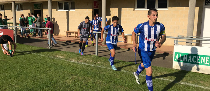 El Naval empata frente al Llanes en el primer encuentro de pretemporada