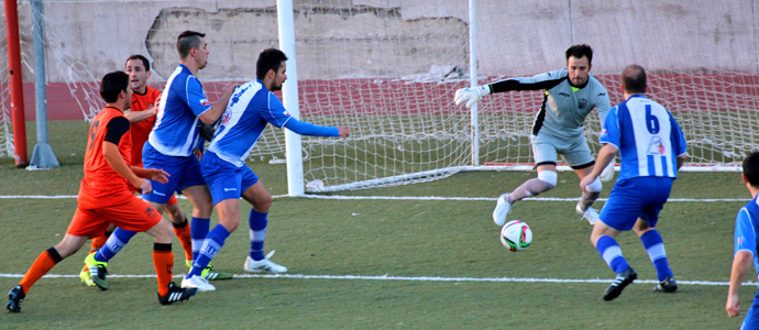 El Naval firma tablas ante el Smano