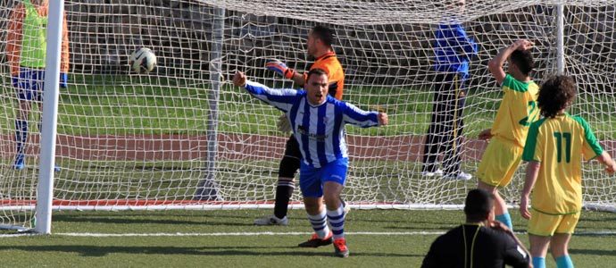El Naval firm un empate con sabor a derrota