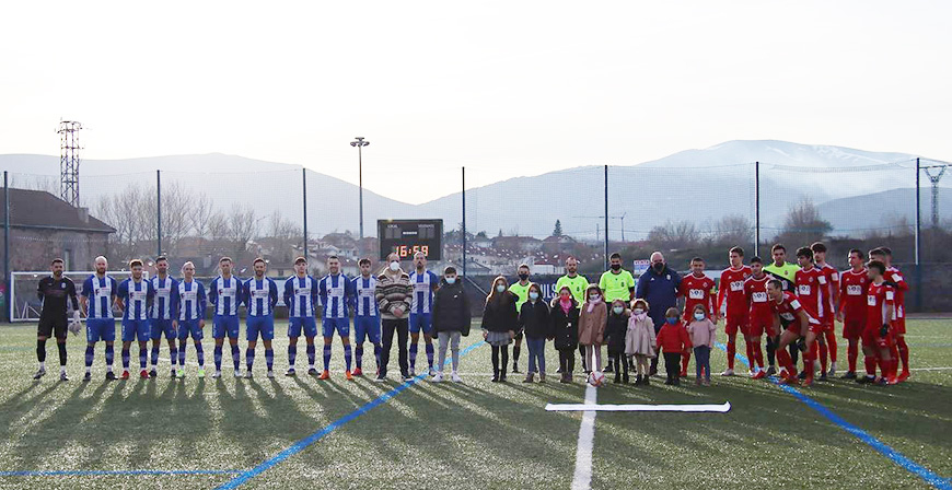 El Naval gana a la Gimnstica 2-0 en casa y acaba con la imbatibilidad de lder
