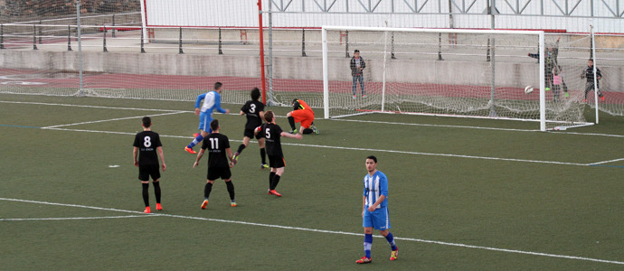 El Naval no pudo pasar del empate ante el Ribamontn al Mar
