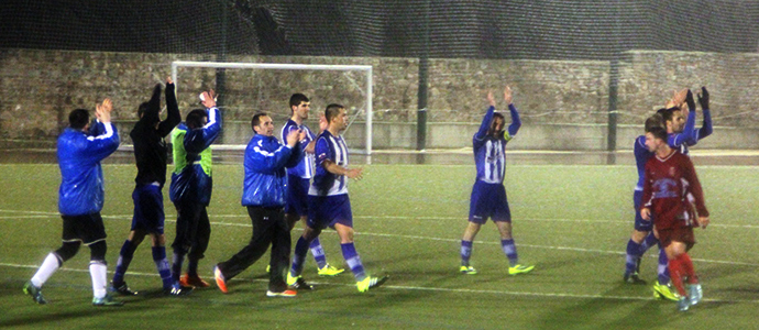 El Naval rompe su mala racha