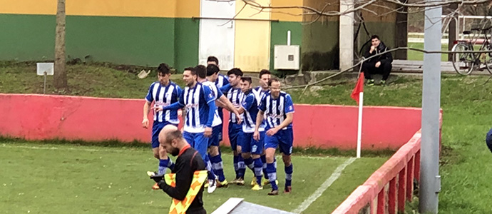 El Naval se enfrenta este sbado a la SD Revilla, rival directo por los puestos de ascenso