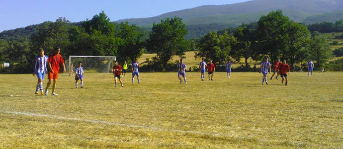 El Naval se impuso en los penaltis a la seleccin de Campoo de Suso