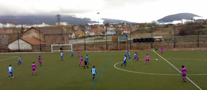 El Naval vence y convence