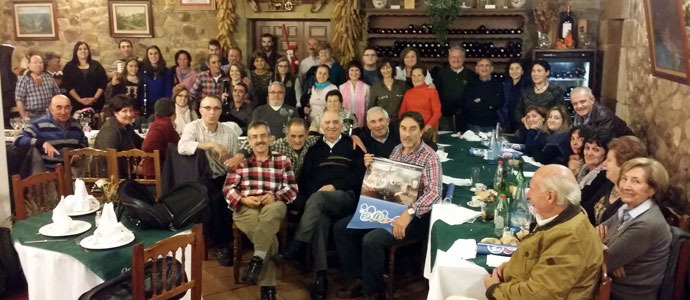 Naveda despide 2014 con la tradicional cena de hermandad