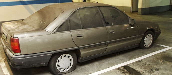 Necesito contratar un seguro para un coche que no utilizo y que no circula?