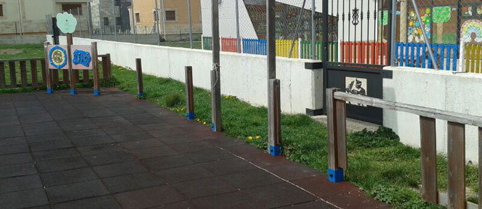Nestares solicita el arreglo urgente de los parques infantiles de la localidad