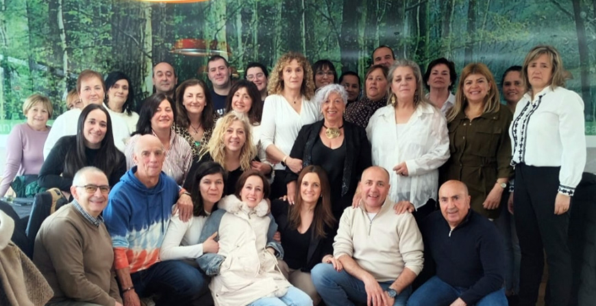 Nieves Calder�n se jubila en Cu�tara despu�s de toda una vida en la galletera reinosana