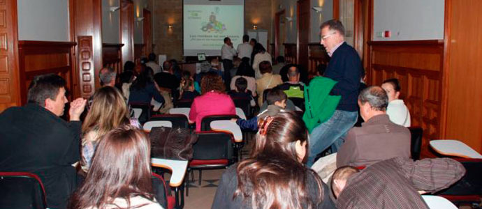 Los nios y las crisis, a debate