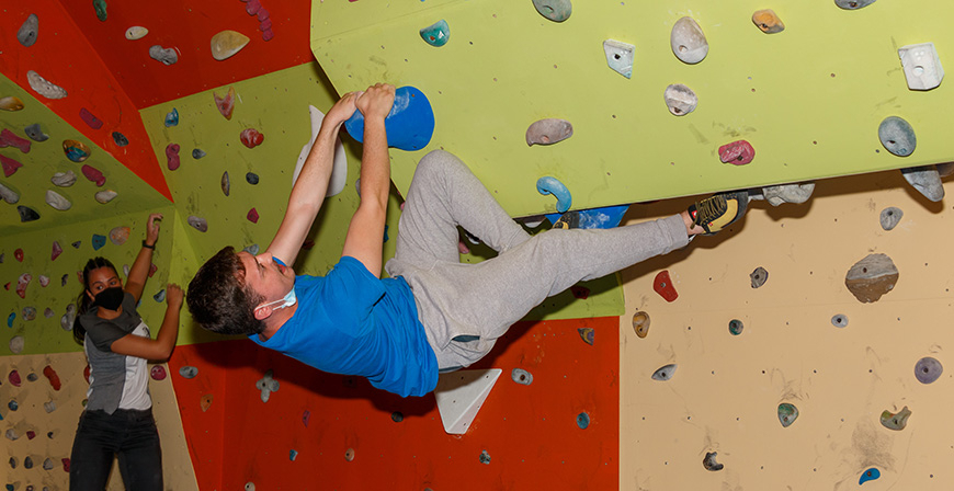 Los nios, protagonistas del nuevo campus de escalada