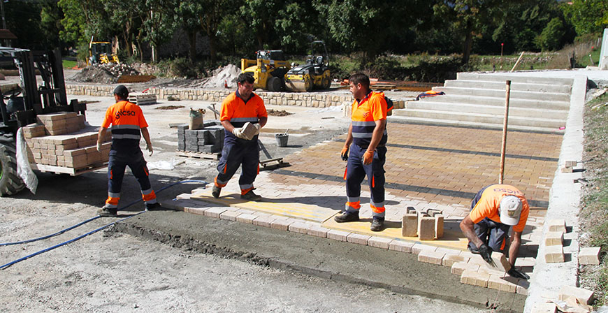 La nueva imagen de la Plaza de Espinilla toma forma