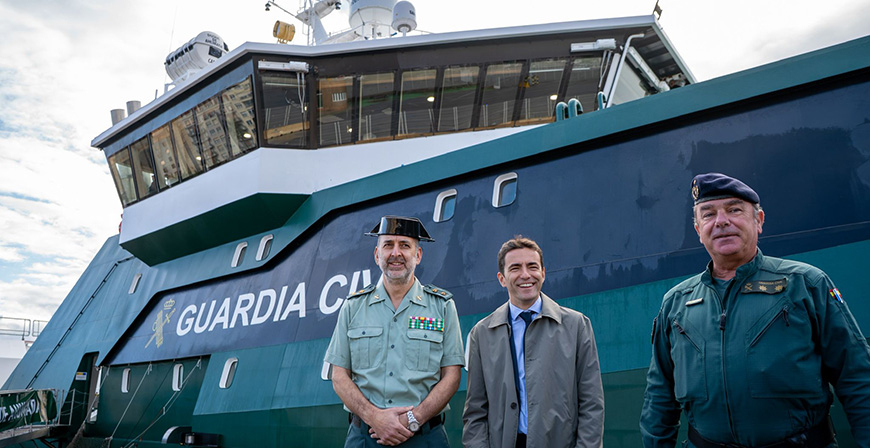 El nuevo buque ocenico 'Duque de Ahumada' visita Cantabria