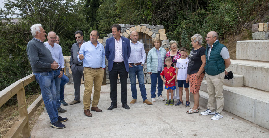 Obras Pblicas acondiciona el Parque de la Bruja en Caeda