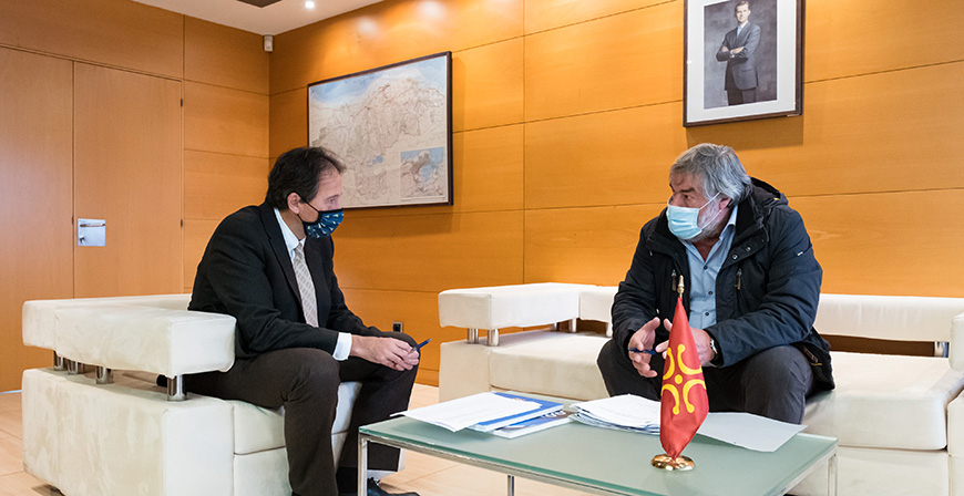 Obras Publicas colaborar con el Ayuntamiento de Valderredible en la construccin de una senda peatonal que unir Polientes con Ruerrero 