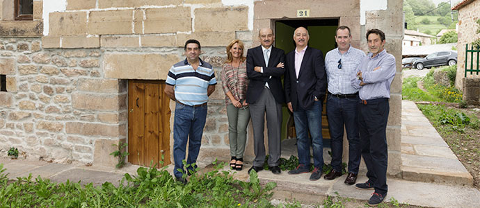 Obras Pblicas rehabilita la Casa Concejo de Hoz de Abiada