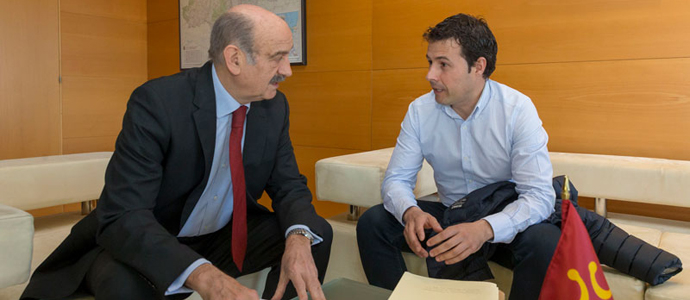 Obras Pblicas y Valdeprado del Ro invertirn 285.000 euros en acondicionar el municipio