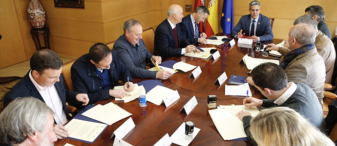 Ocho municipios campurrianos se adhieren al programa para la financiacin de libros de texto y material educativo de la Consejera de Educacin